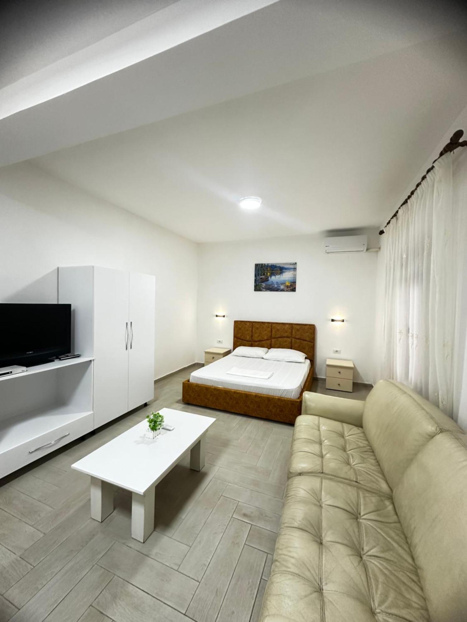 Blue Apartments Vlorë Εξωτερικό φωτογραφία